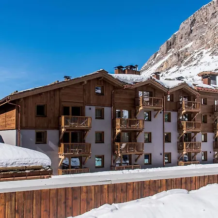 Skadi By Village Montana Hotel 5*